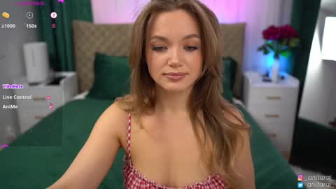 Im Anita thumb up me please its important online show from January 18, 8:34 pm