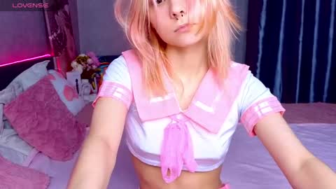 anitasweetness online show from April 9, 7:19 pm