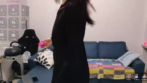 Snapshot of anjaessence chatting on December 21, 4:14 pm Anja online show from December 21, 4:14 pm