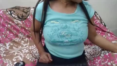 anjali_dogra786 online show from October 20, 7:03 pm