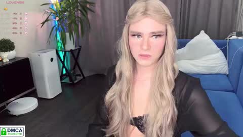 anjalin_sososok online show from November 21, 9:08 am