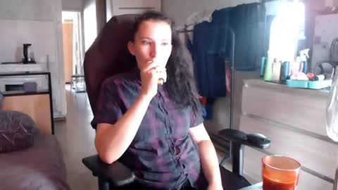 Snapshot of ankey_rayah chatting on July 18, 12:09 pm Nameless online show from July 18, 12:09 pm