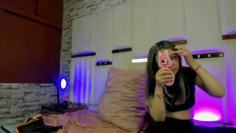 ANGEL AND TEFY online show from December 3, 5:33 pm