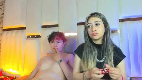 ANGEL AND TEFY online show from December 17, 4:02 pm