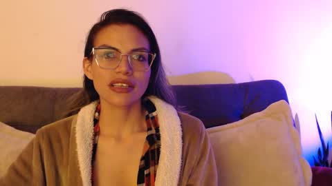 Snapshot of anmaadler chatting on January 3, 1:59 am Anma Adler online show from January 3, 1:59 am