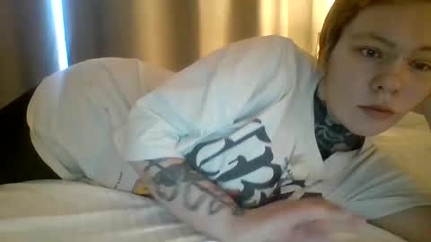 ann_lelala_ online show from February 10, 4:41 am