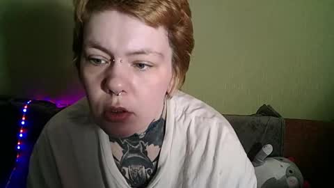 ann_lelala_ online show from February 18, 7:43 am