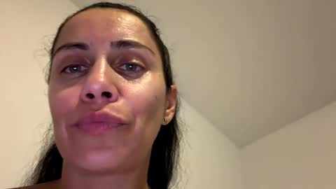 Snapshot of anna___25 chatting on July 18, 6:34 pm Anna online show from July 18, 6:34 pm
