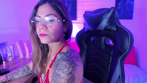 Snapshot of anna__spencer chatting on February 2, 12:57 pm Anna online show from February 2, 12:57 pm