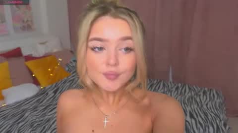 Anna online show from February 13, 8:05 pm