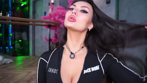 Snapshot of anna_purna chatting on December 4, 9:13 pm AnnaPurna online show from December 4, 9:13 pm