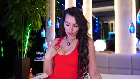 Snapshot of anna_purna chatting on December 14, 4:23 am AnnaPurna online show from December 14, 4:23 am