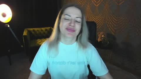 anna_snow9 online show from April 1, 5:41 am