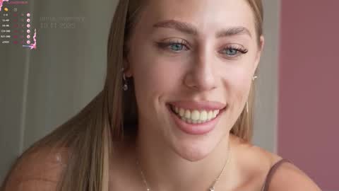 Snapshot of anna_ssweety chatting on November 10, 6:34 am Anna fansly anna sssweety online show from November 10, 6:34 am