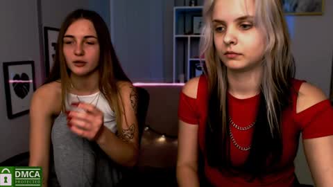 Snapshot of anna_sunshines chatting on December 10, 1:44 pm Anna pvt is open online show from December 10, 1:44 pm