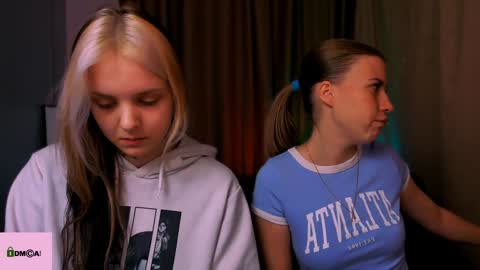 Snapshot of anna_sunshines chatting on December 12, 10:34 am Anna pvt is open online show from December 12, 10:34 am