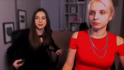 Snapshot of anna_sunshines chatting on December 12, 1:39 pm Anna pvt is open online show from December 12, 1:39 pm