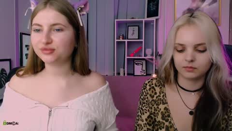 Snapshot of anna_sunshines chatting on December 23, 11:25 am Anna pvt is open online show from December 23, 11:25 am