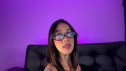 Snapshot of annaa__ chatting on February 3, 1:52 am annaa__ online show from February 3, 1:52 am