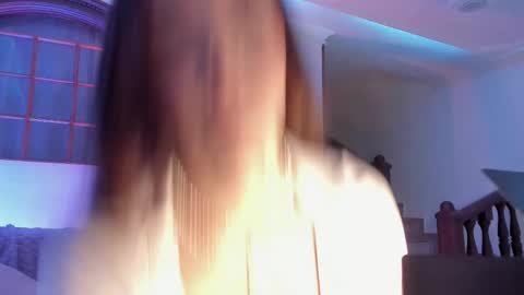 annaa__ online show from December 17, 10:05 pm