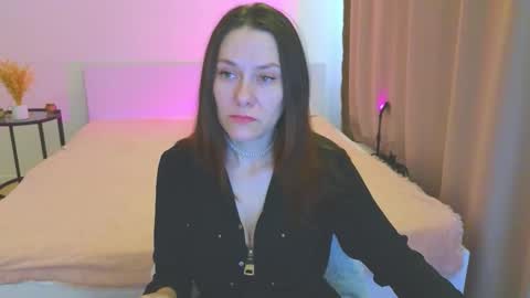 annaabels online show from January 8, 9:44 am