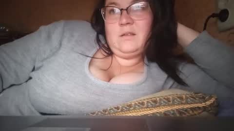 annabelhampton online show from December 3, 5:55 pm