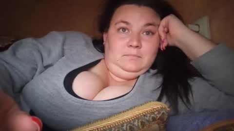 annabelhampton online show from December 4, 5:00 pm