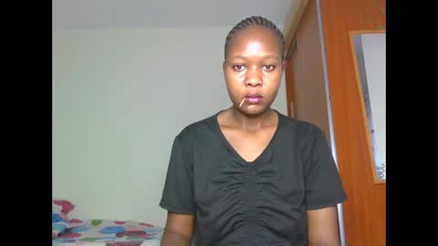 Snapshot of annabelle_doll8 chatting on September 18, 12:40 pm Bell online show from September 18, 12:40 pm