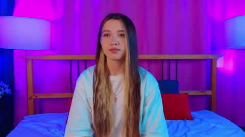 Anna online show from April 15, 7:26 am