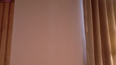 ANNA  online show from January 11, 6:35 pm