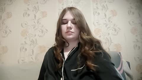 Anna online show from February 25, 2:05 pm