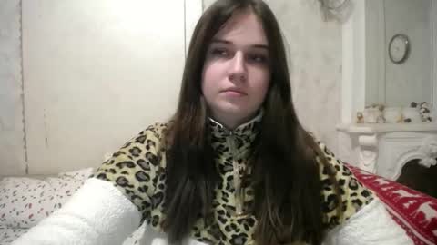 Anna online show from April 19, 3:11 pm