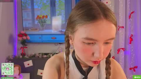 Holly Molly Im Polly online show from March 15, 7:09 pm