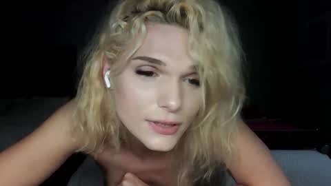 AnnaMarrie online show from October 20, 3:29 am