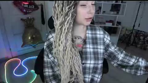 Snapshot of annanebula chatting on August 5, 4:43 pm Anna online show from August 5, 4:43 pm