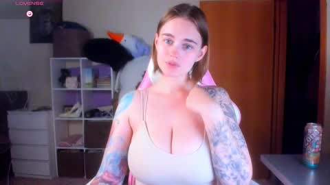 AnnaRoading online show from October 21, 7:47 pm