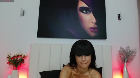 AnnaRos online show from December 14, 5:58 pm