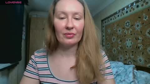 AnnaXLovers online show from April 8, 9:09 am