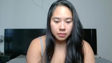 Anna online show from March 23, 8:57 pm