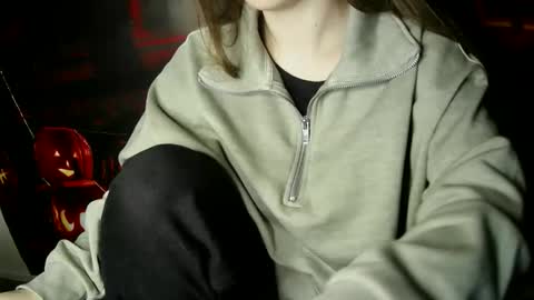 Bella online show from October 27, 6:12 pm