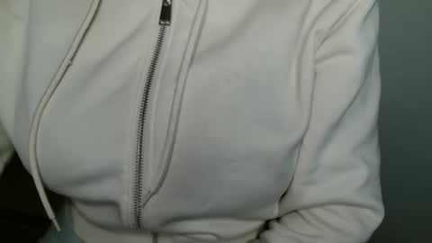 Bella online show from March 23, 5:17 pm