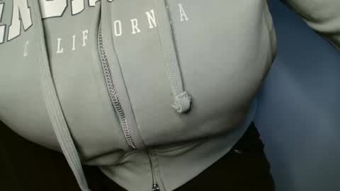 Bella online show from April 14, 4:13 pm