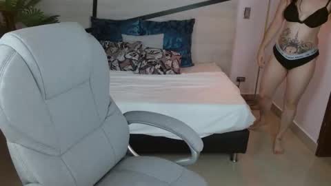 anne_blake online show from March 24, 12:32 pm