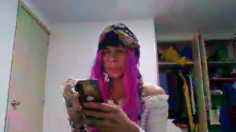 Anne online show from January 7, 4:04 am