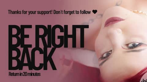 Snapshot of anne_julienne chatting on October 31, 12:22 am online show from October 31, 12:22 am