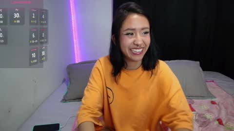 Snapshot of anne_nicholson chatting on January 29, 1:27 am Anne online show from January 29, 1:27 am