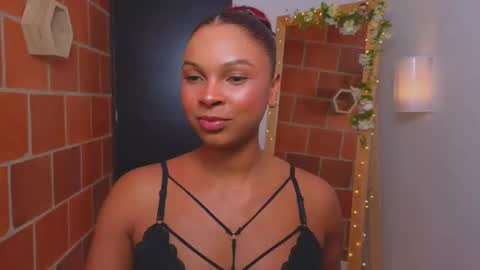 Snapshot of anne_rachel chatting on January 14, 9:09 pm anne_rachel online show from January 14, 9:09 pm