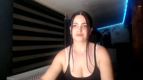 Snapshot of annebellee69 chatting on July 2, 4:51 am annebellee69 online show from July 2, 4:51 am