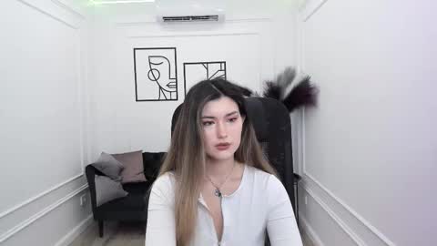 Snapshot of annetli chatting on September 25, 3:32 am annetli online show from September 25, 3:32 am