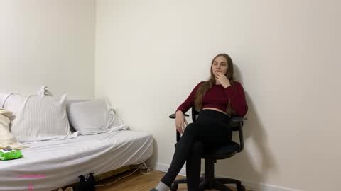 Ann  Serj online show from February 5, 1:16 pm